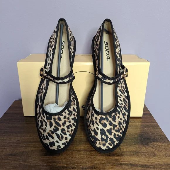 Soda Leopard Print Flats - Picture 3 of 8
